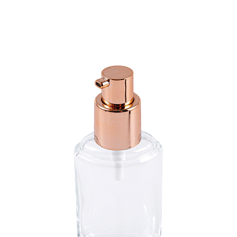 Pompa a spruzzo con elemento pompa a molla incorporato Pompa a spruzzo con elemento pompa a molla incorporato